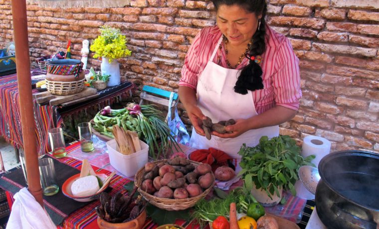 Sacha Sawila, Pulpería Quilapán, cocina