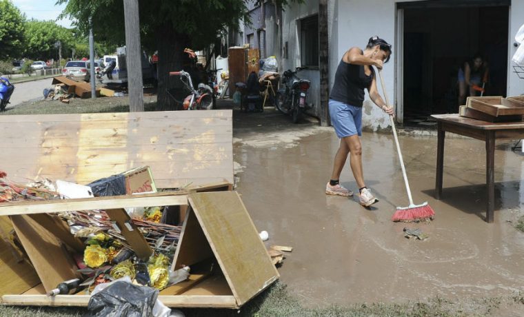 La Emilia, inundación, evacuados