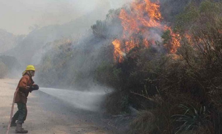 Cosquín, incendio, evacuados, Córdoba